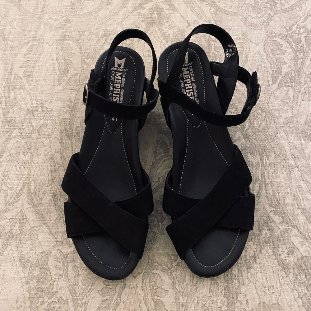 MEPHISTO AIR-RELAX Black Leather Wedge Sandals